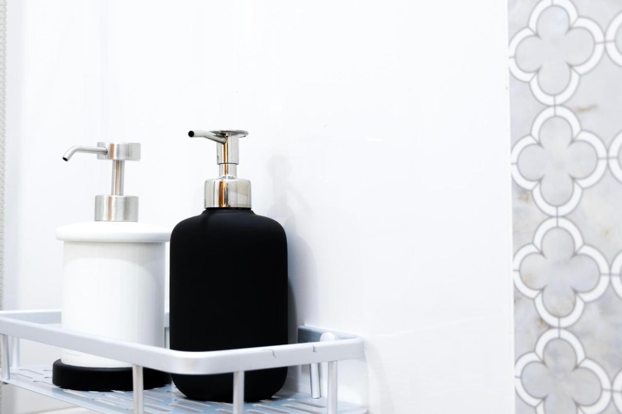 The Cozy Hotel Phetchaburi Bagian luar foto